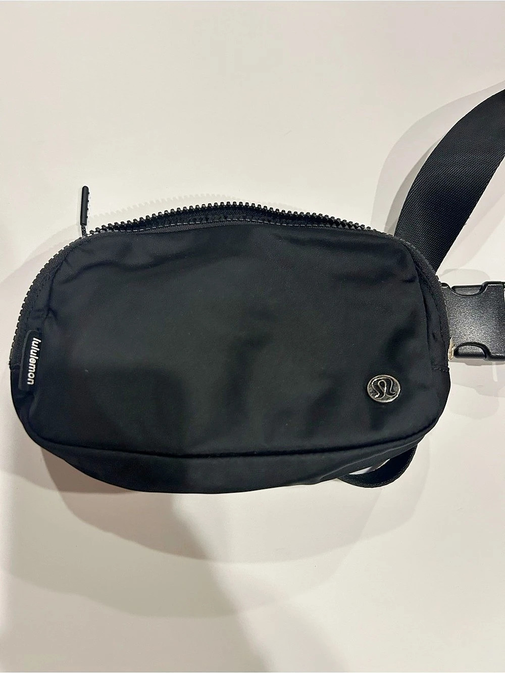 lululemon Everywhere Belt Bag 1L Black Crossbody Bag